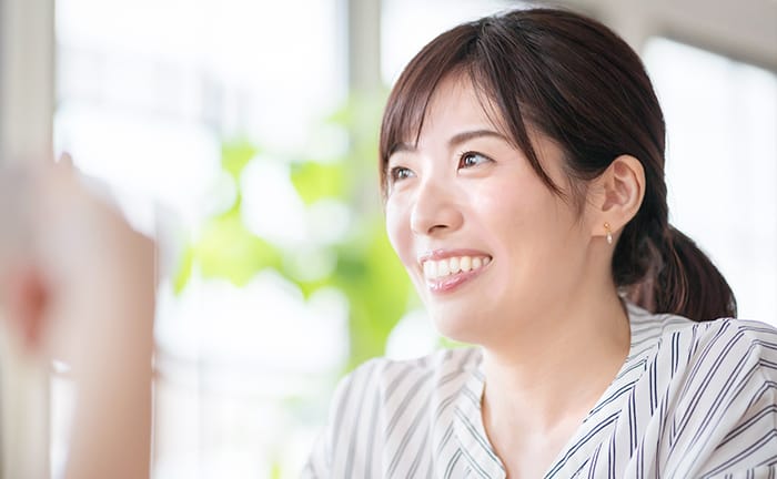 透明感のある自然な白さに